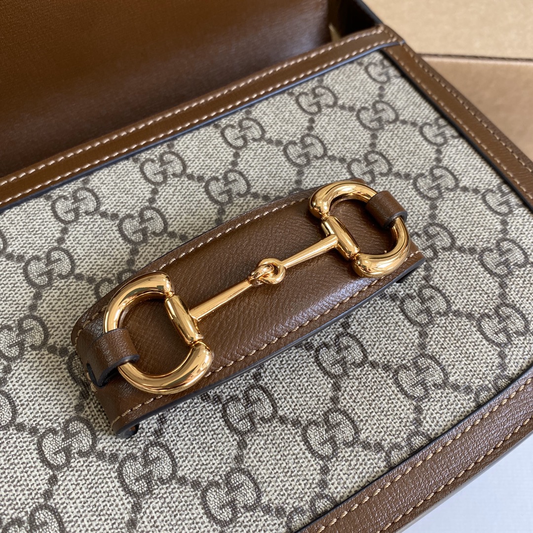 Woman’s Handbag with straps 8.3″x6.3″x3.1″ BB-9190088
