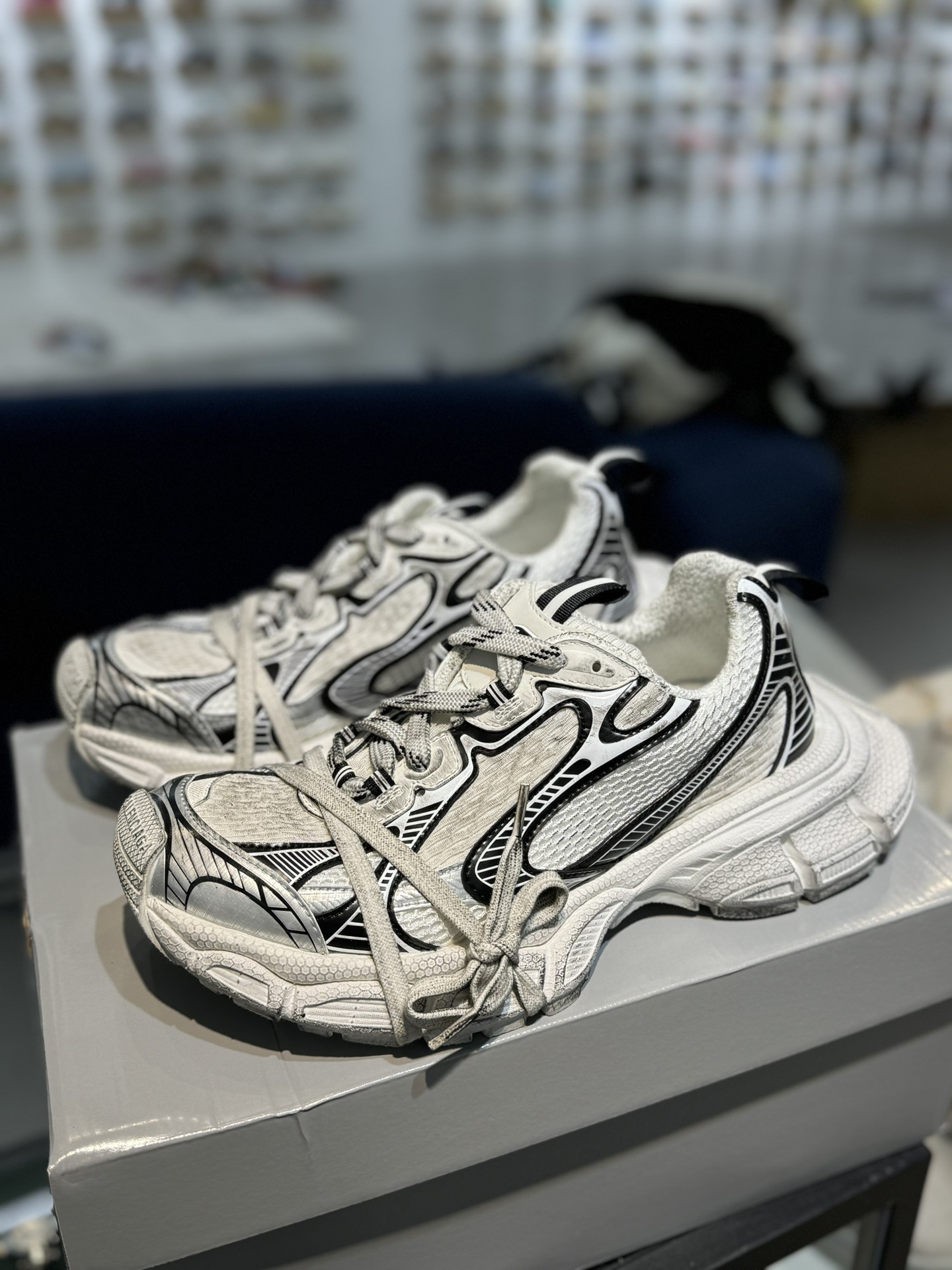 BLCG Sneakers