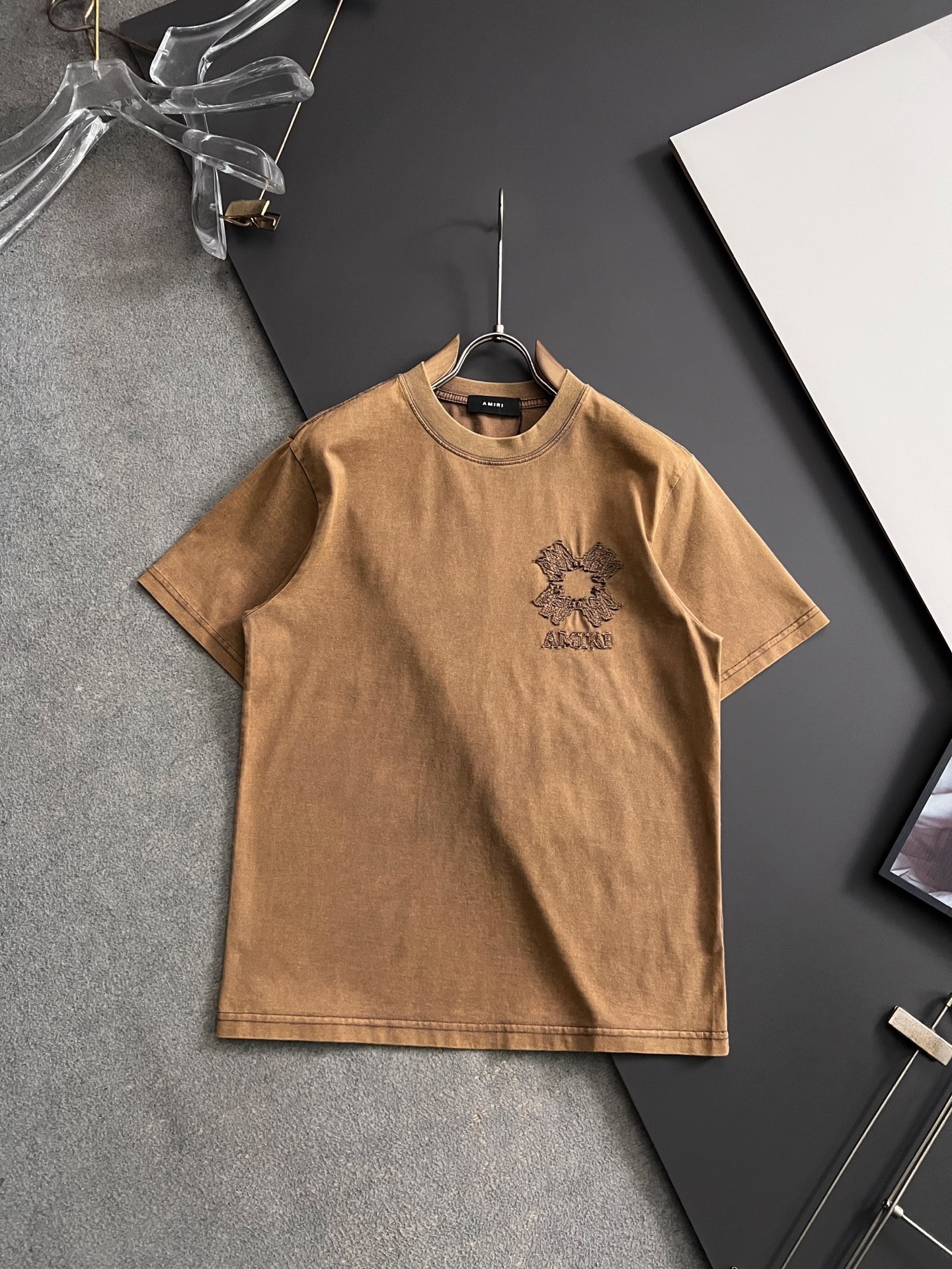 Amri T-Shirt（Multiple colors）