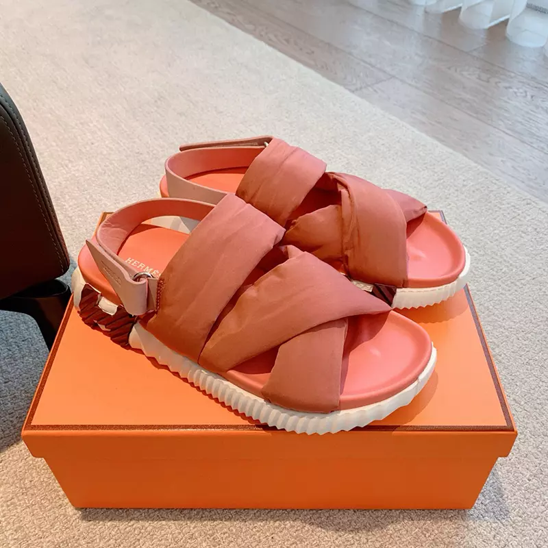 Classical High Quality Sandals LX-872301