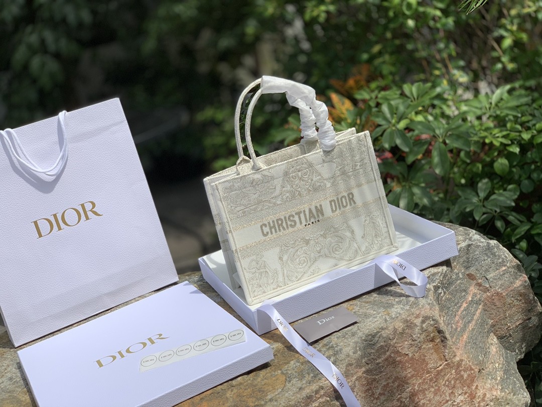 DR BOOK Tote 36x27.5x16.5cm