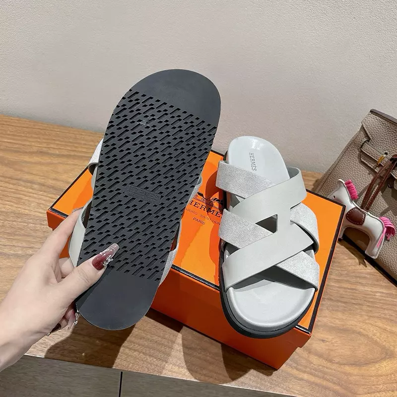 Fashion High Quality Real Leather Slippers LX-872319