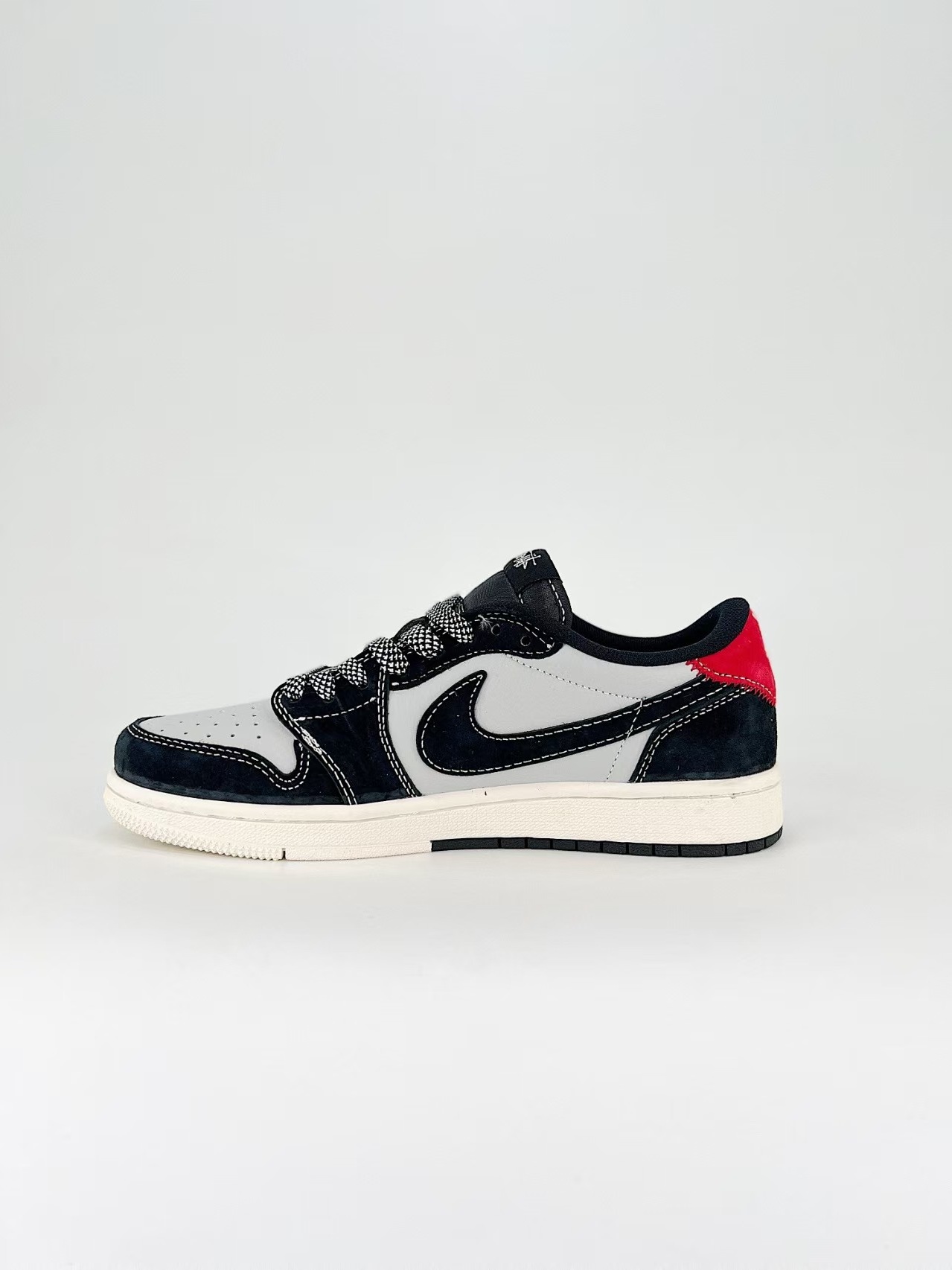 NK Air1 Low x x Stusy