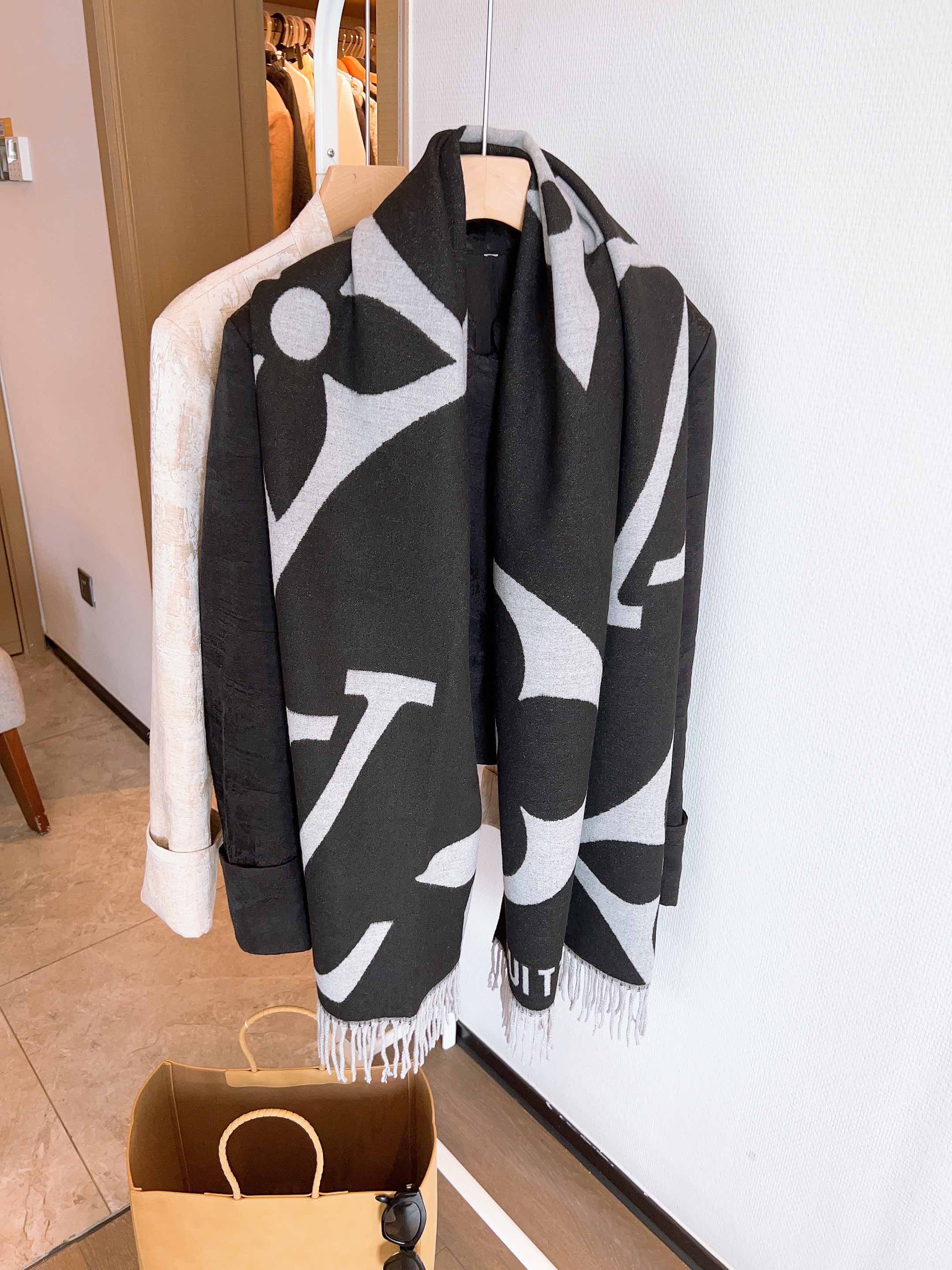 180*65cm Fashion Rabbit Velvet Scarf WJ-985119