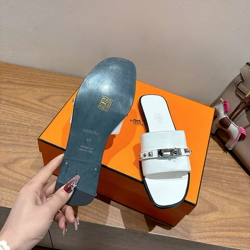 New High Quality Real Leather Slippers LX-872323