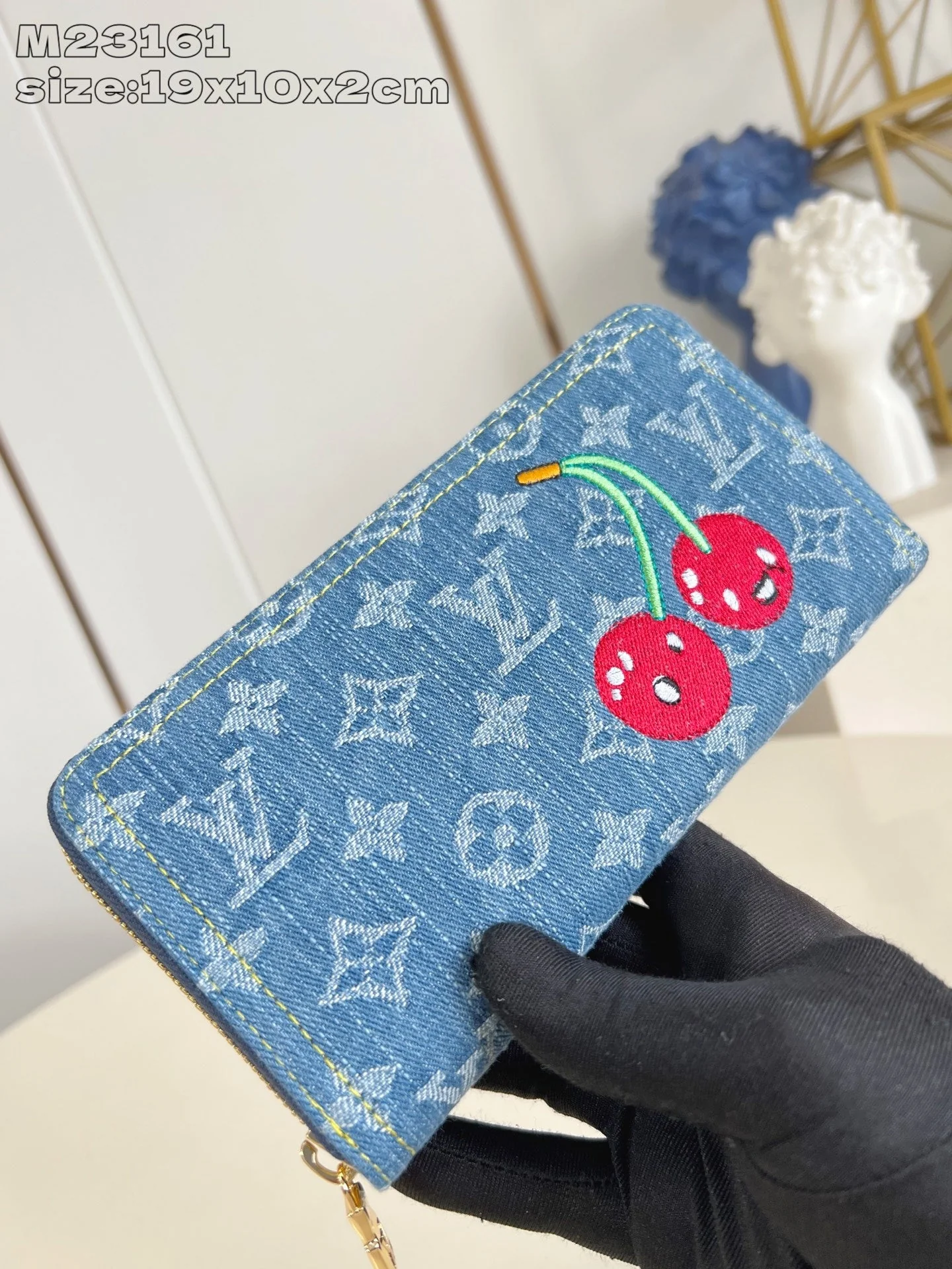 【Louis Vuitton】Rare Item♪ LV x TM Zippy Wallet Denim Cherry