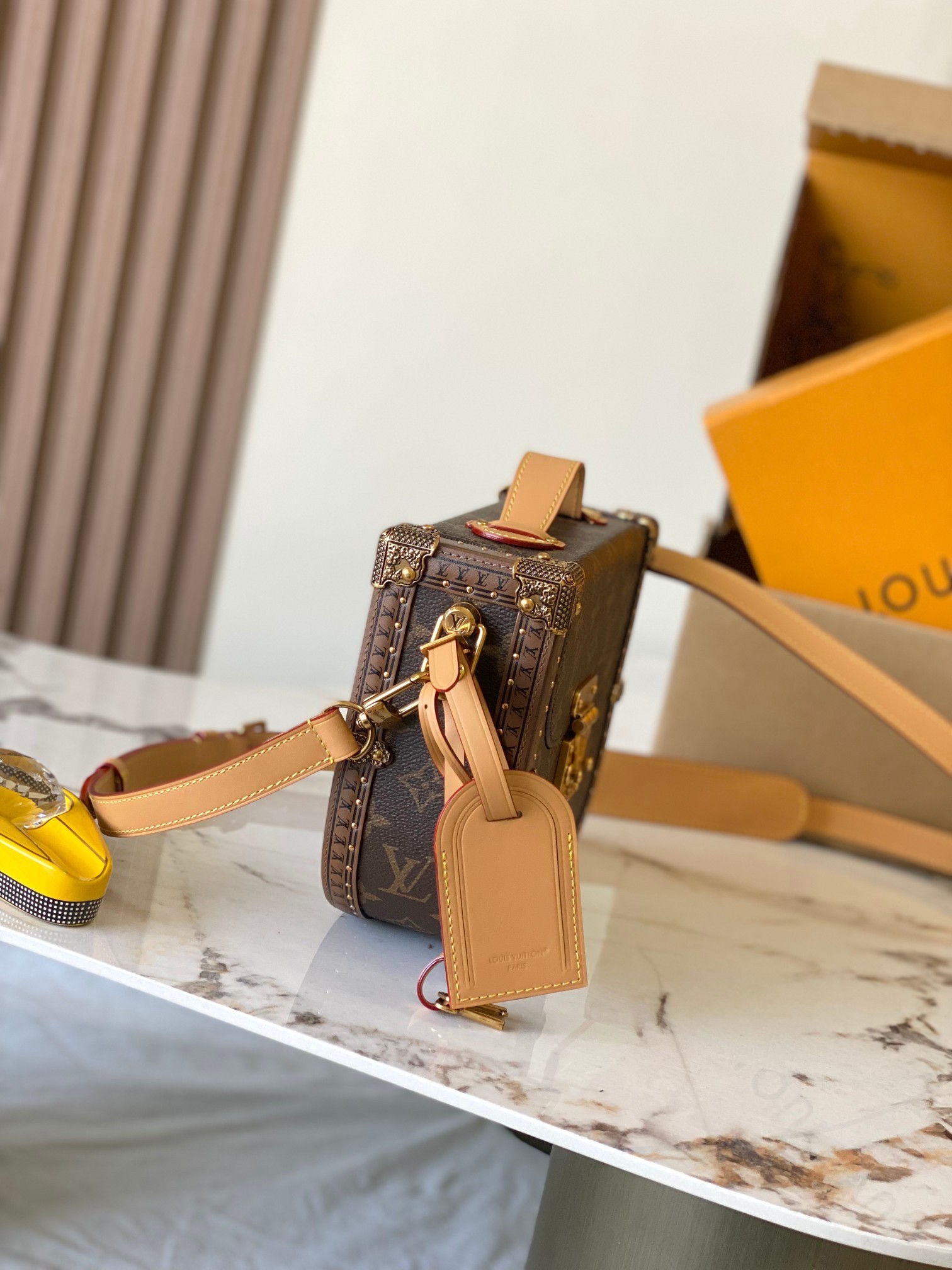 LV Montsouris Trunk St M15166 17x7x22cm