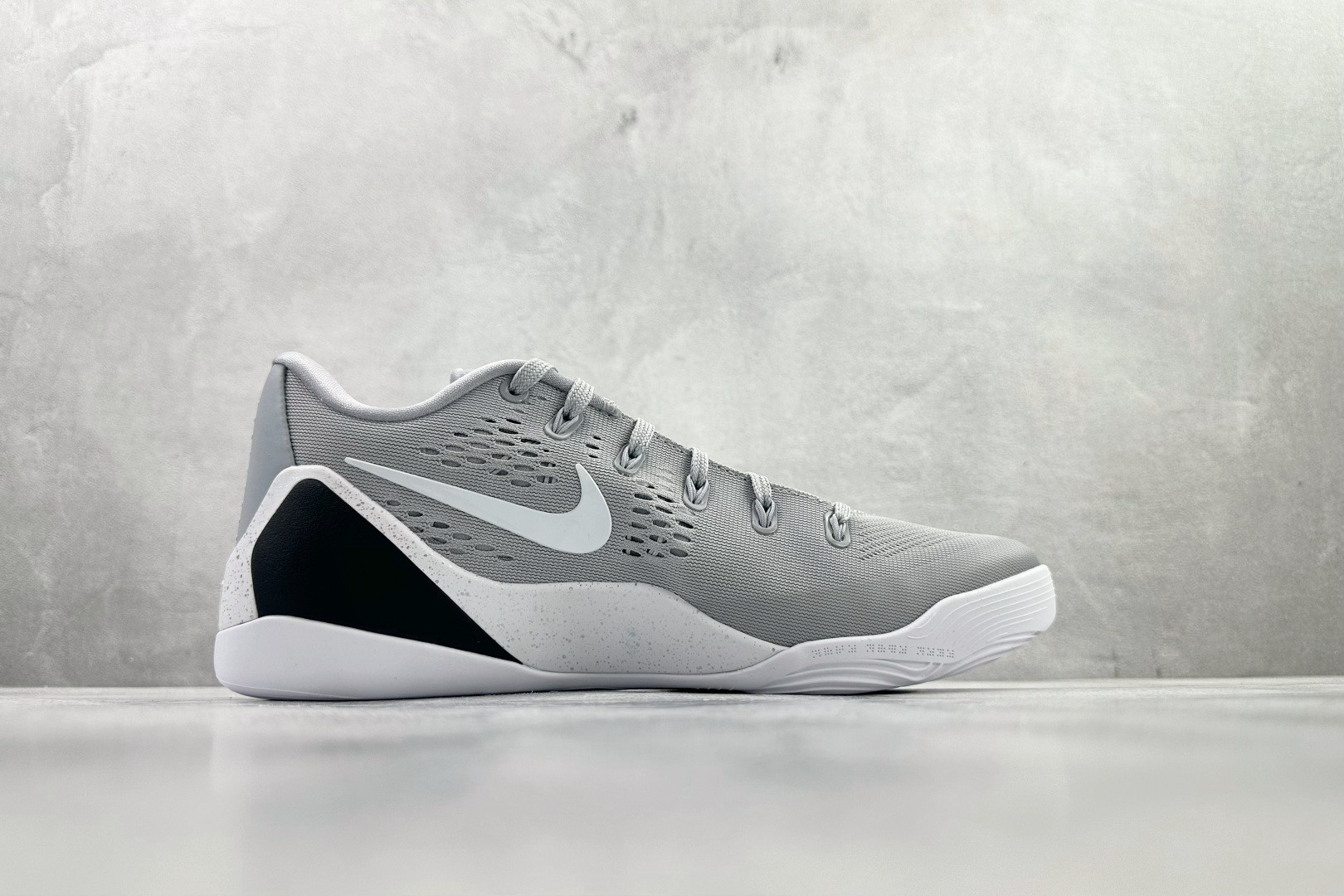 NK Kobe 9 Elite Low Protro IH1401-001