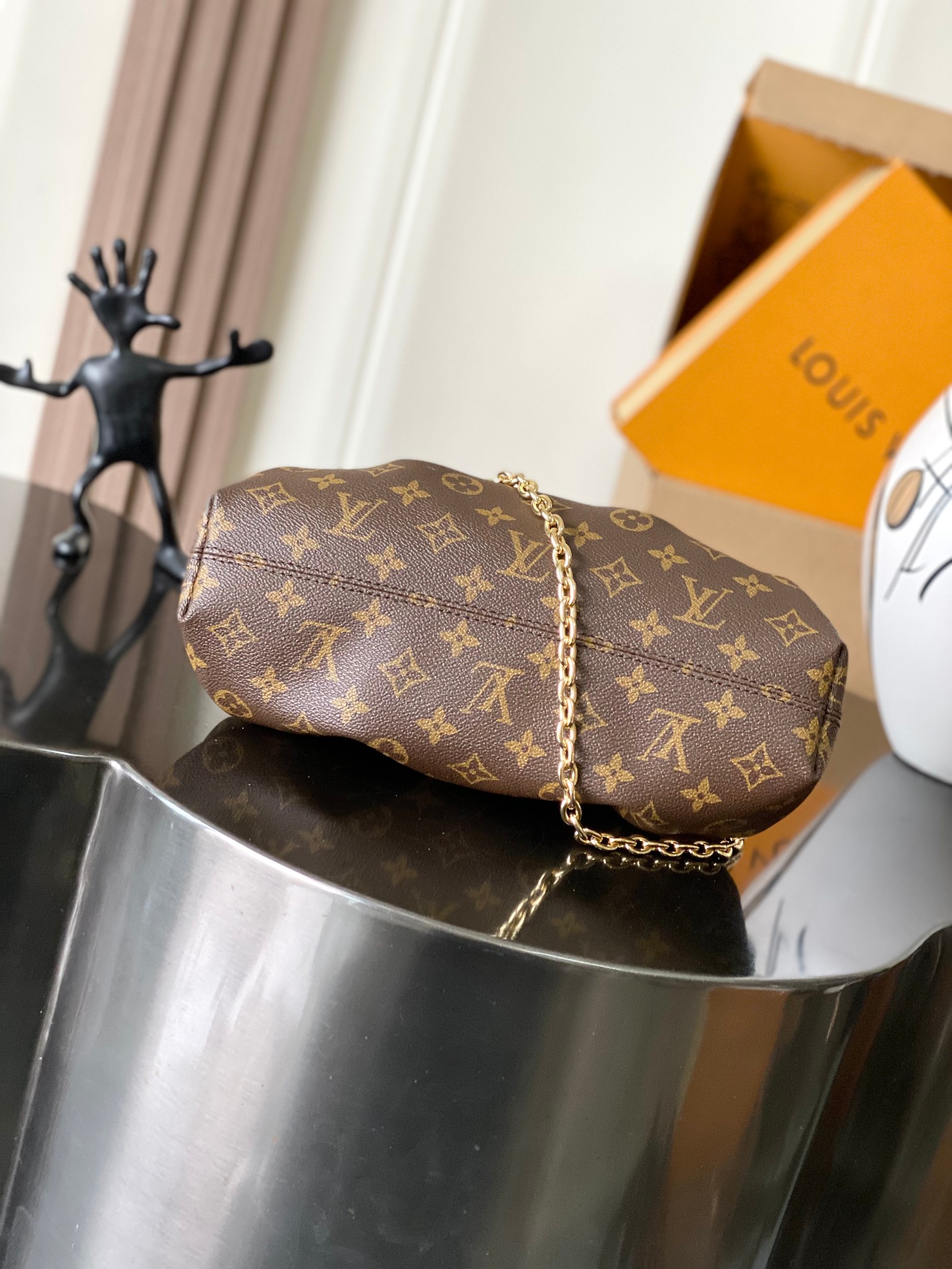 LOUIS VUITTON M27819 Pochette Sling PM