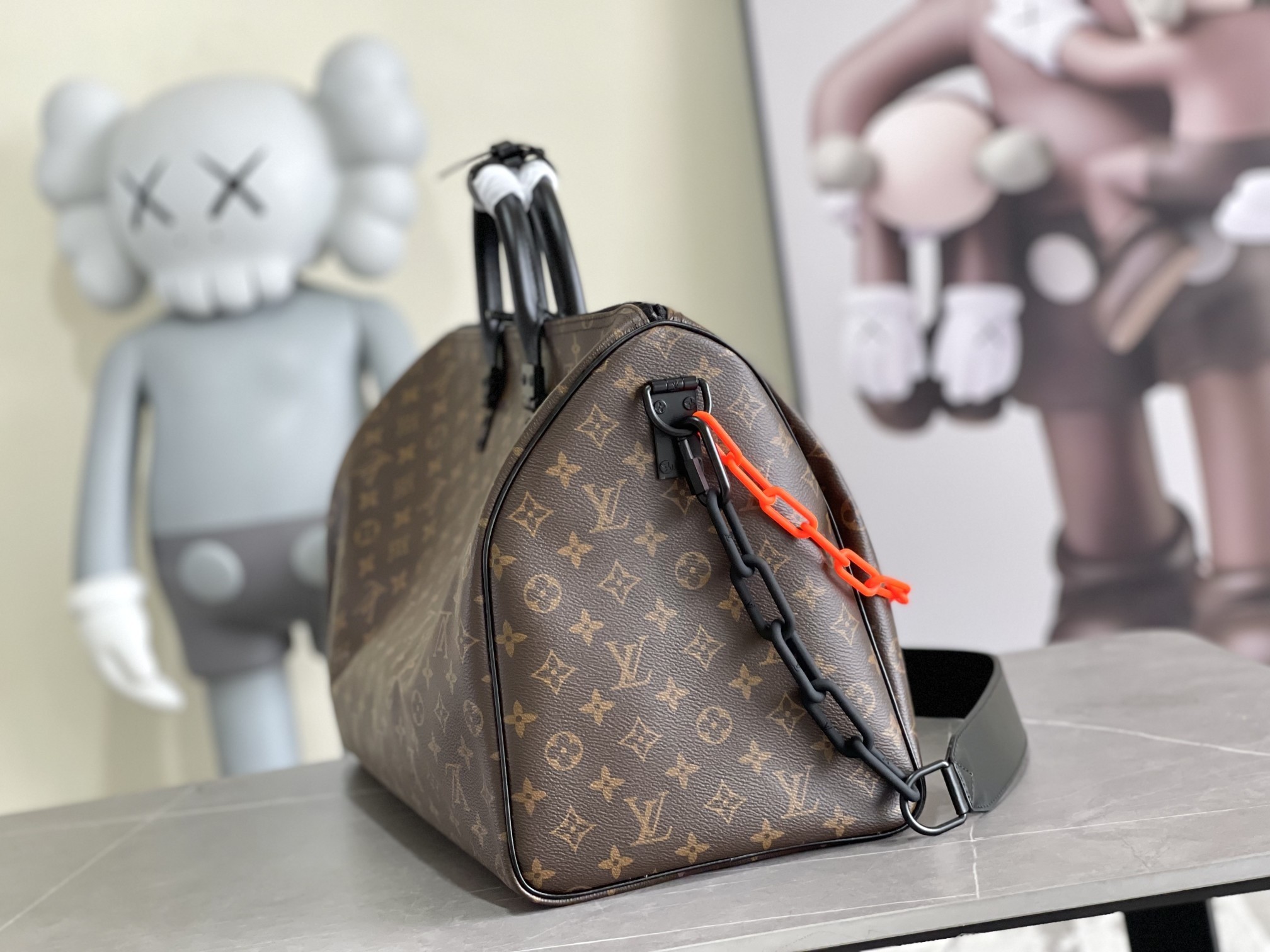 LV Travelling bag 50x29x23cm