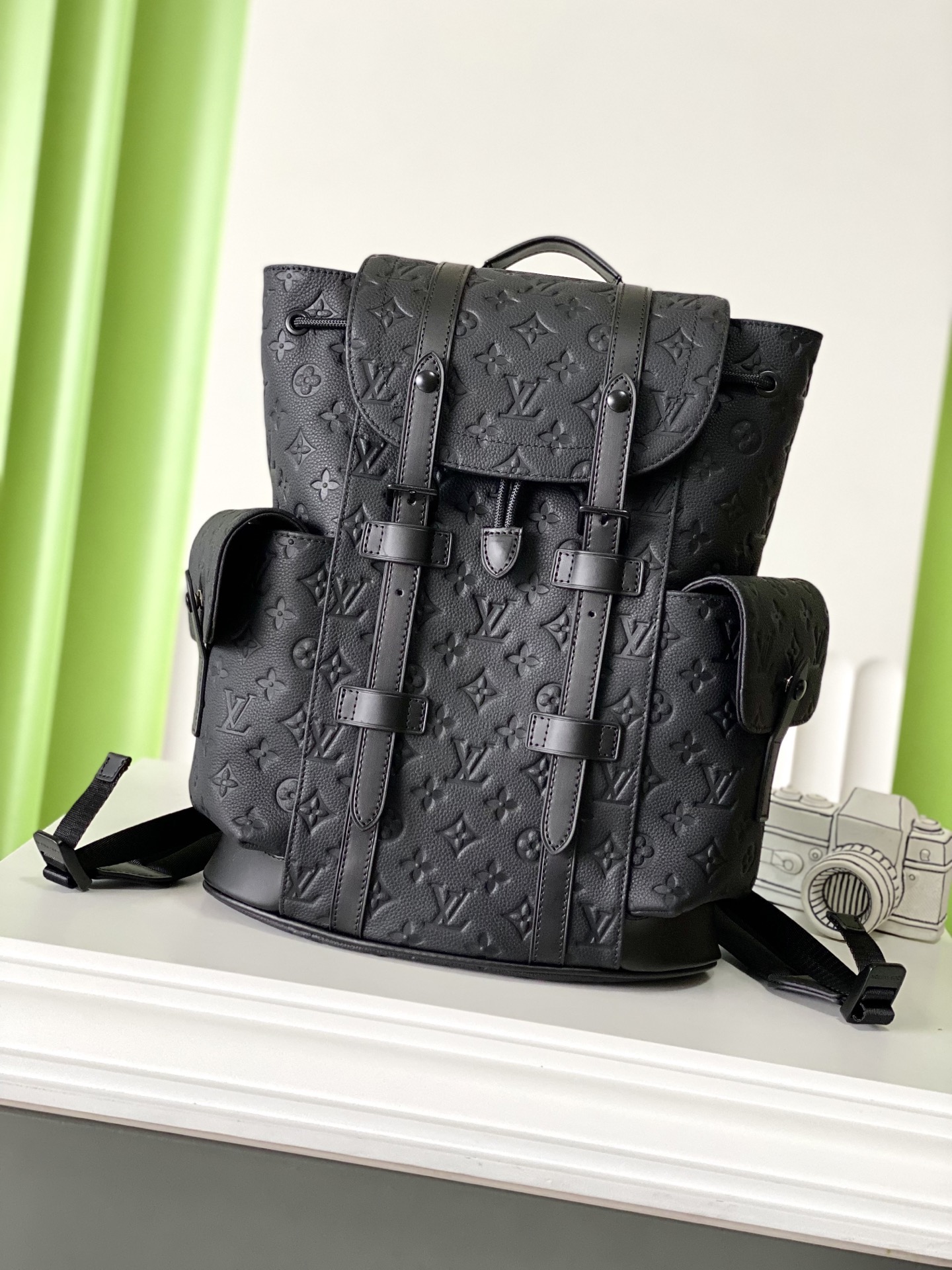 LV M55699 Chrisyopher 41*48*13cm
