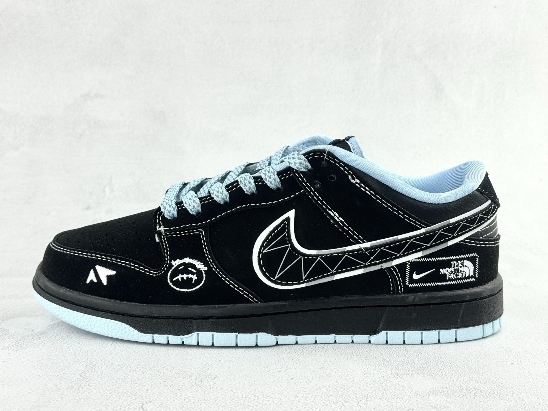NK SB Dunk Low KK1333-052