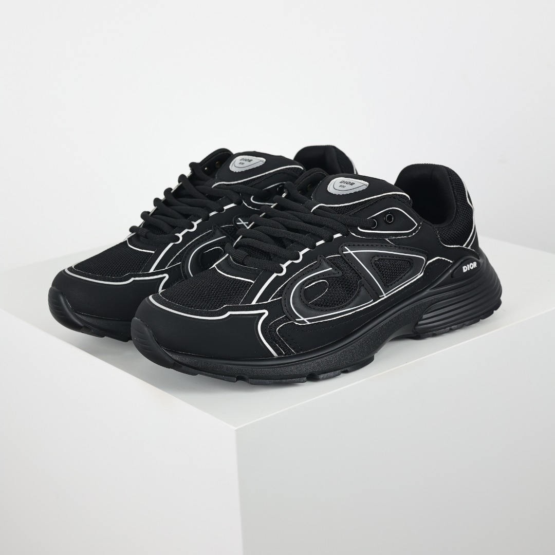 DR B30 Sneakers