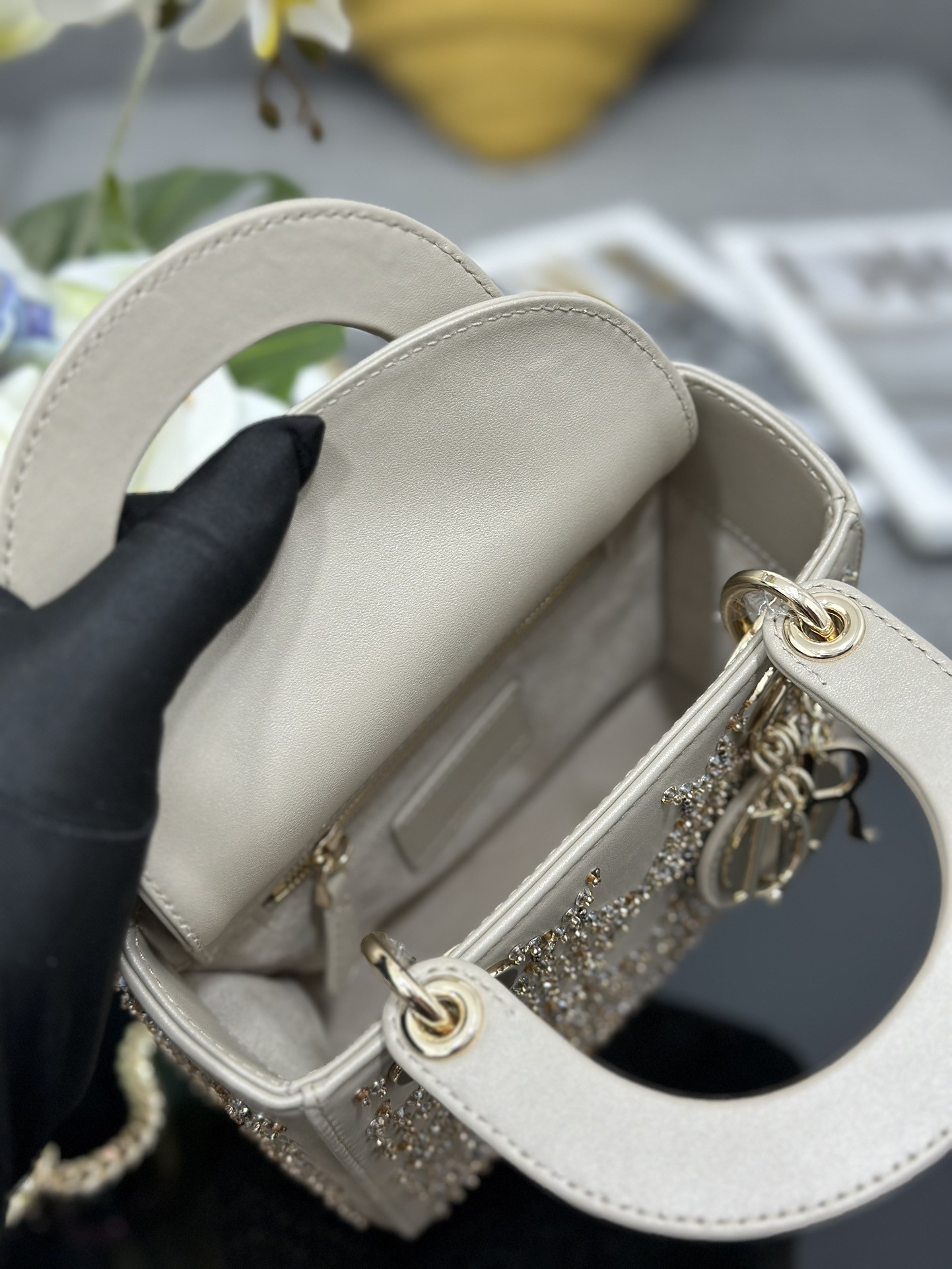 DR Handbag 17x15x7cm