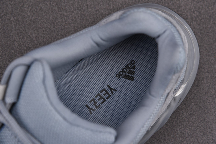 Adidas Yeezy Boost 700 V2 Hospital Blue FV8424