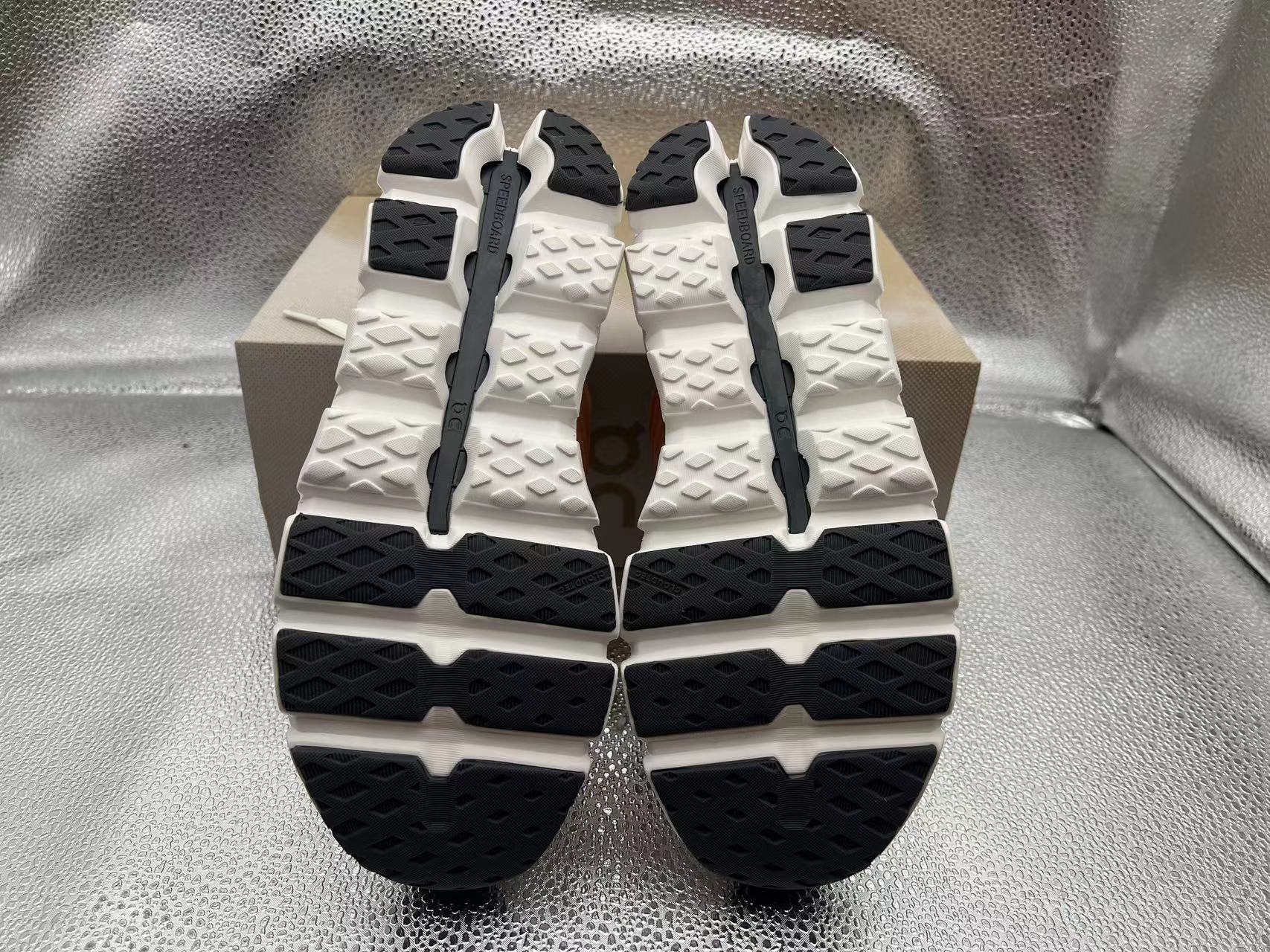 Cloud Swift 3 AP0816-03