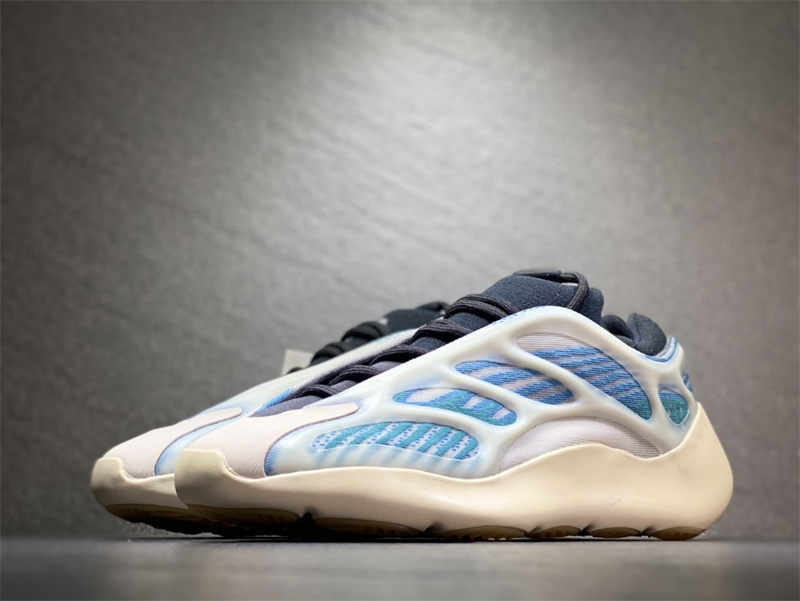 Yeezy 700 V3 Kyanite GY0260