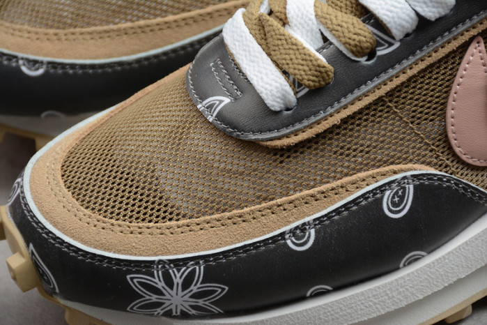 TRAVIS SCOTT X SACAI X NIKE LDV WAFFLE DAYBREAK