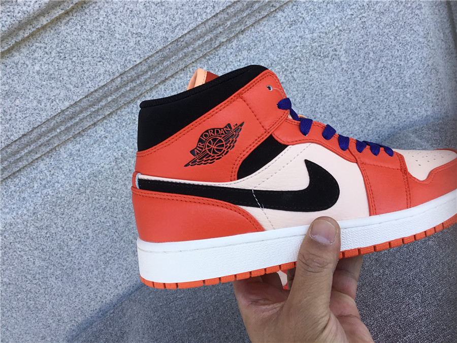 Air Jordan 1 Mid Knicks