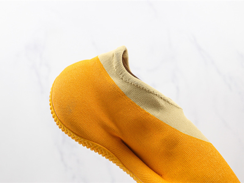 Adidas Yeezy Knit RNR Sulfur GW5353
