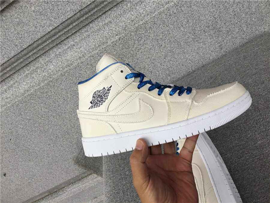 Air Jordan 1 Mid SE Sanddrift