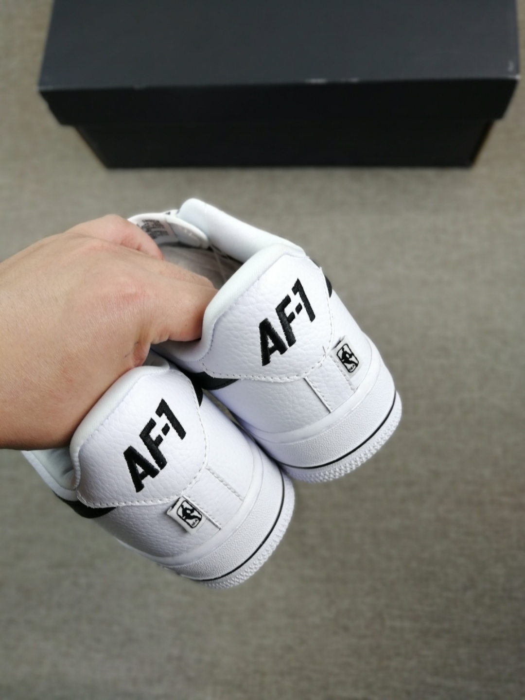 Nike Air Force 1 07 LV8 NBA Sz 18 White/ Black Athletic Shoes 823511-103