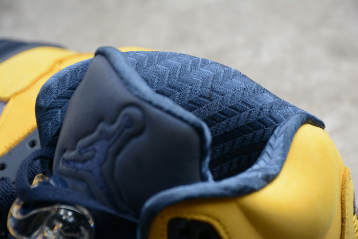 Air Jordan 5 Retro SP Michigan CQ9541-704