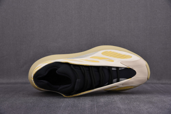 adidas Yeezy 700 V3 Srphym G54853