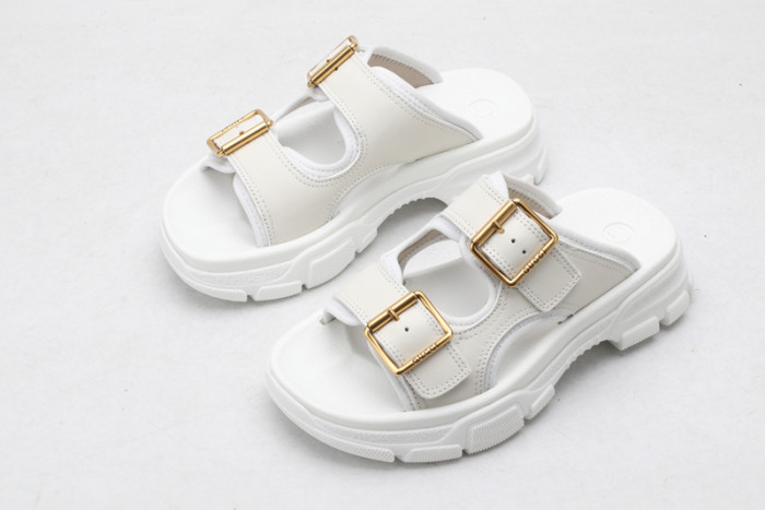 Gucc* Sandal37