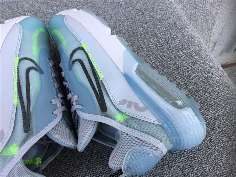 Nike Air Max 2090 Cushioned Running Shoes CT7695-400