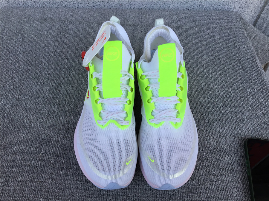 Nike Zoom Fly 4 Carbon Plate Running Shoe DN2658-101