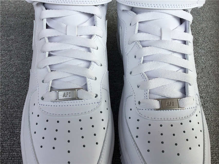 Air Force 1 MID AA1118-010
