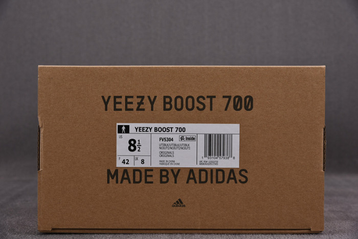 ADIDAS Yeezy Boost 700 Utility Black FV5304