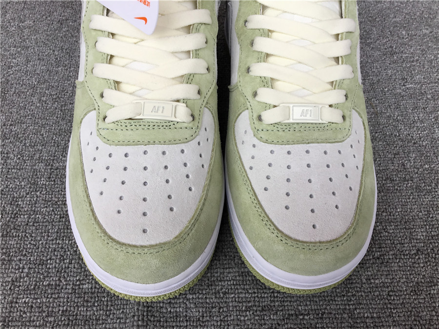 Air Force 1 Mid x27;07 AL6896-001