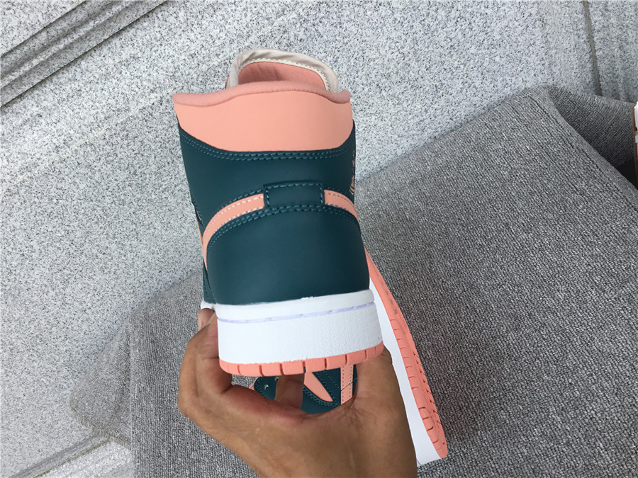 Air Jordan 1 Mid BQ6472-308