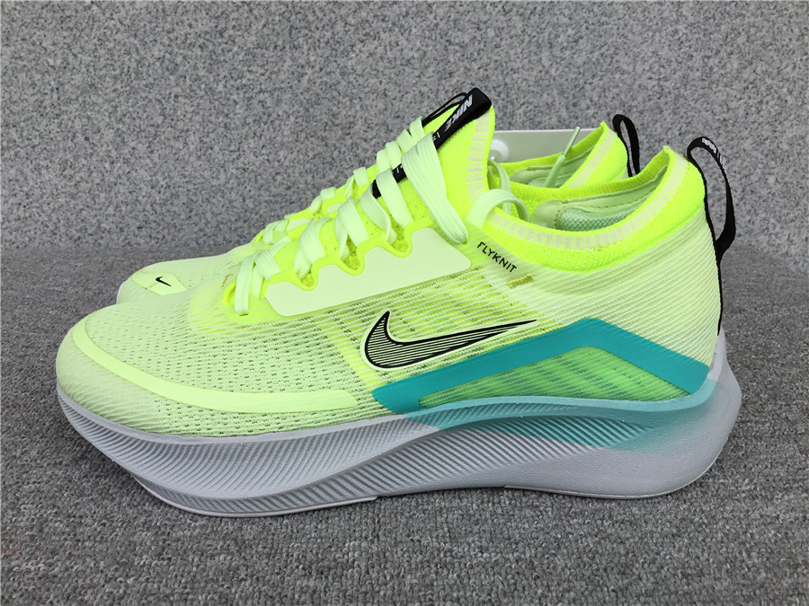 Nike Zoom Fly 4 Carbon Plate Running Shoe CT2401-700