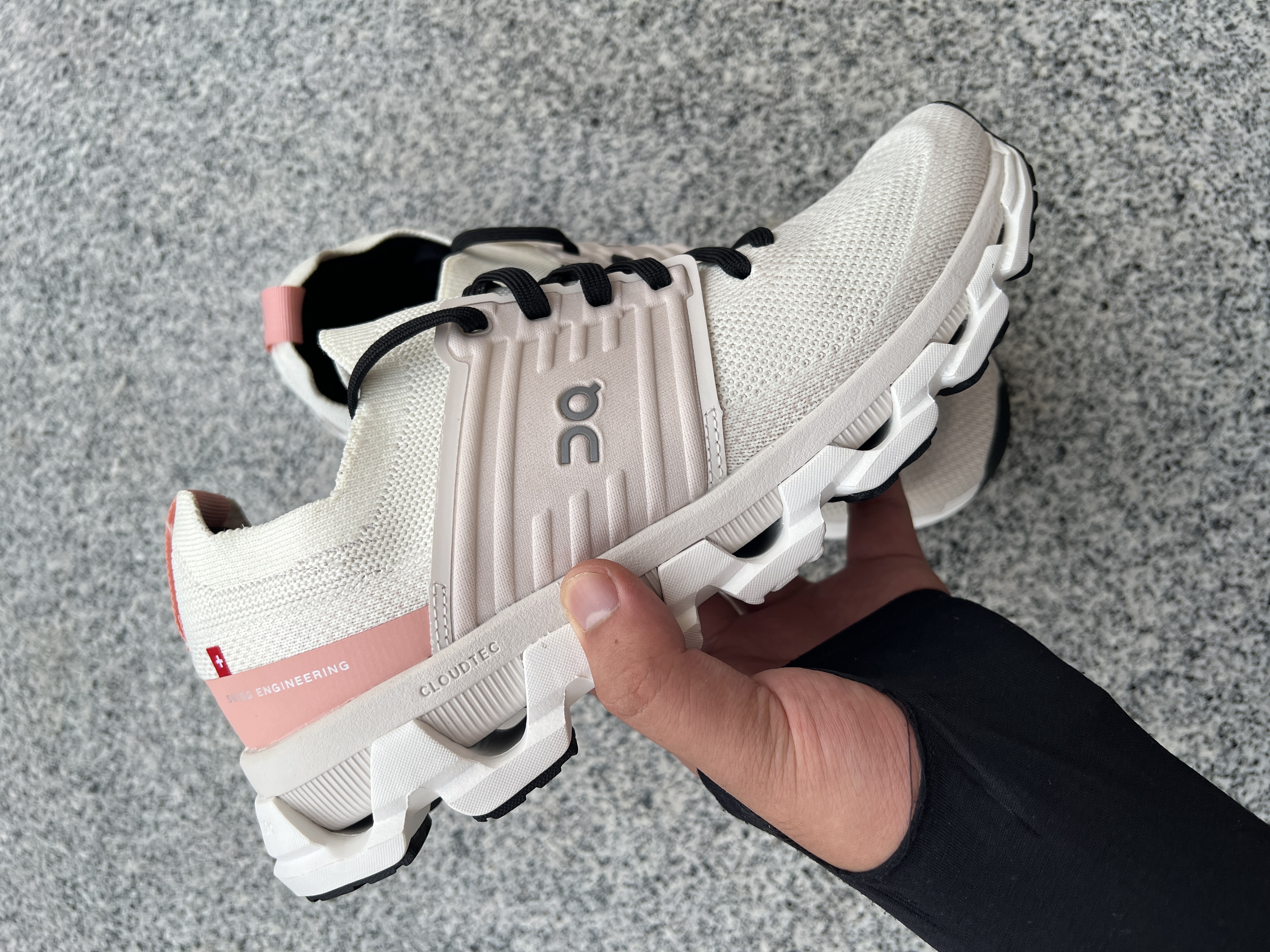 Cloud Swift 3 AP1004-002