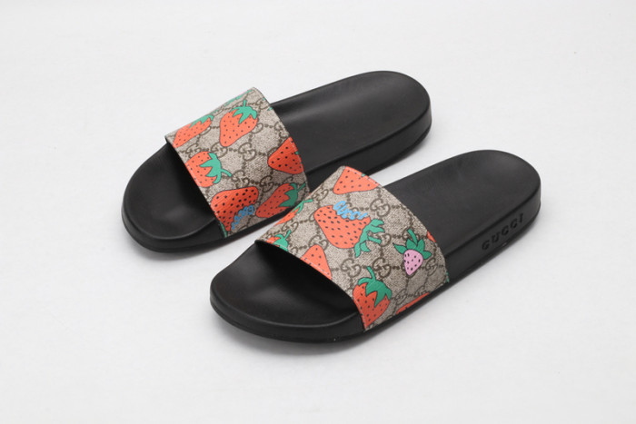 Gucc* Sandal44