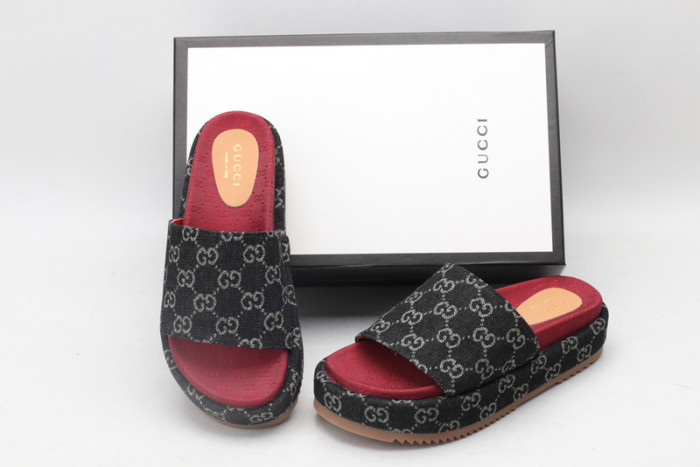 Gucc* Sandal75