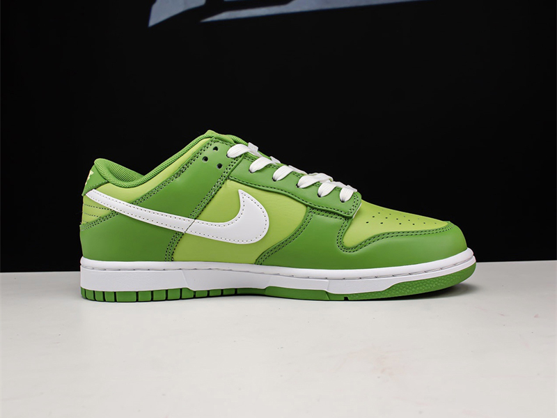Nike Dunk Low Chlorophyll DJ6188-300