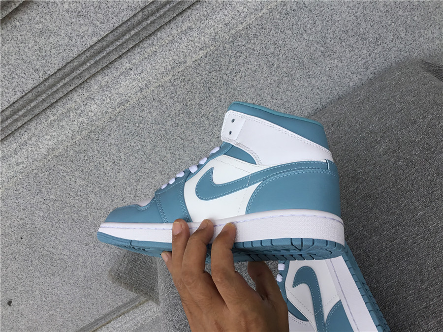 Air Jordan 1 Mid BQ6472-141