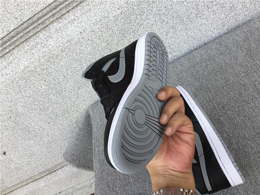 Air Jordan 1 Mid DQ1864-101