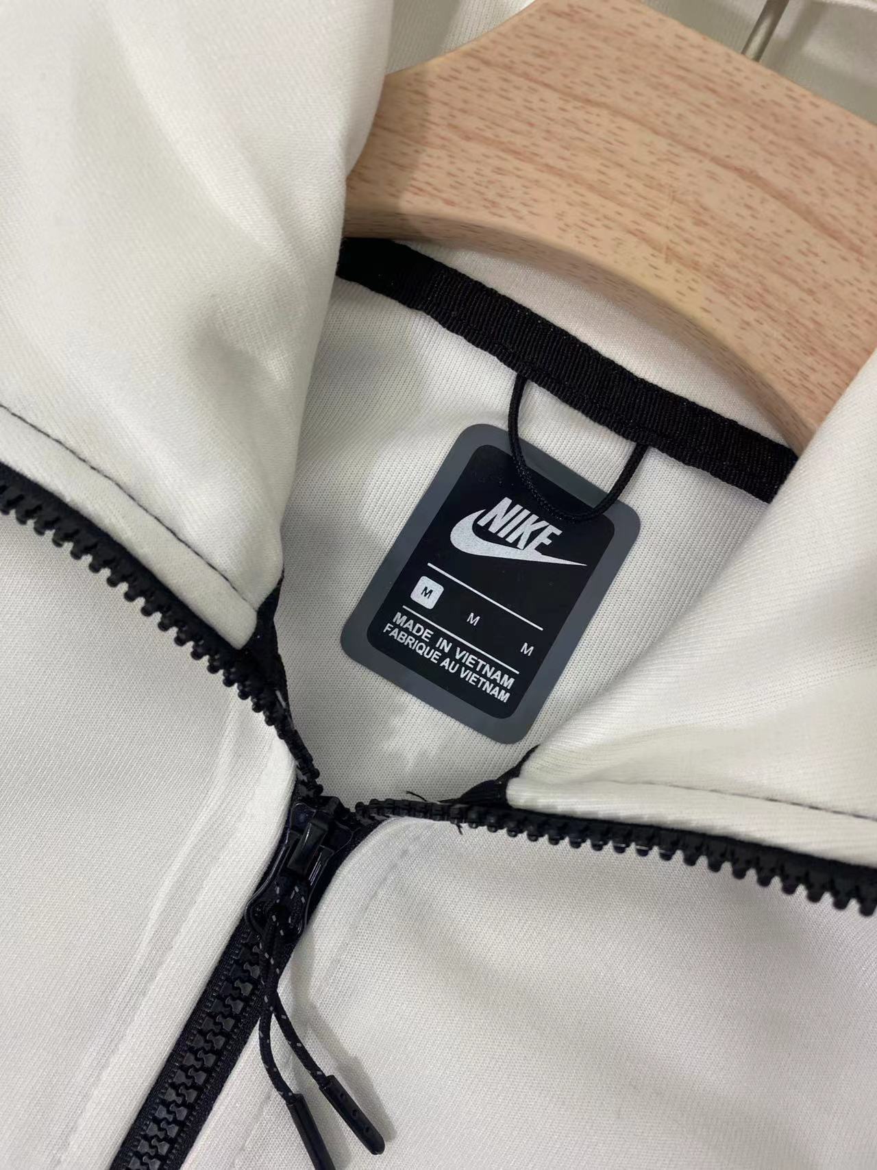 Nike Sportswear Tech Fleece Full-Zip Hoodie & Joggers Setwhite [Dress + pants set]