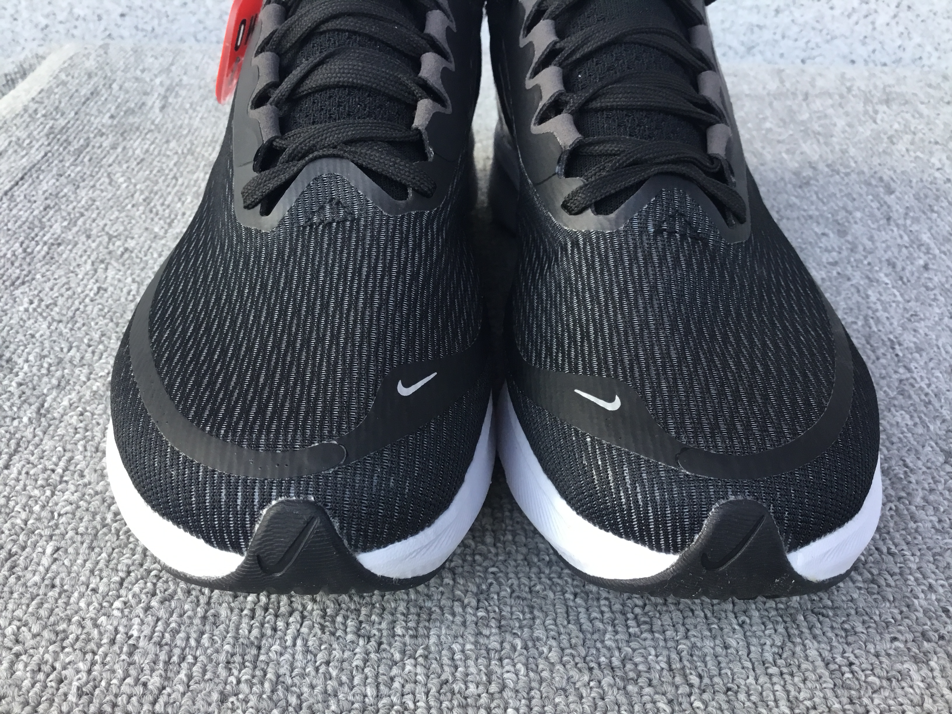 Nike Zoom Fly 4 Carbon Plate Running Shoe CT2401-001