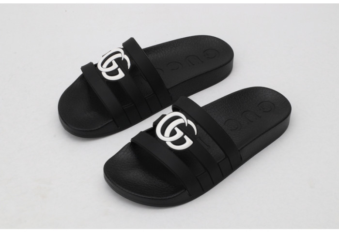 Gucc* Sandal33