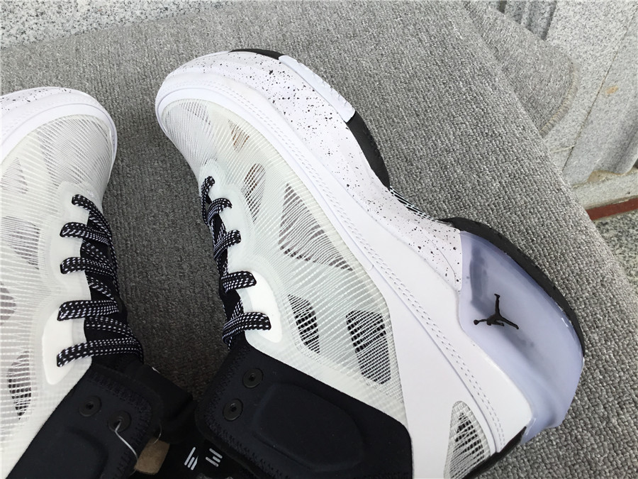 Nike Air Jordan 37 DV0747-108