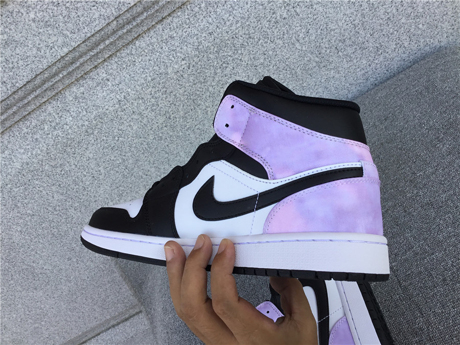 Air Jordan 1 Mid "