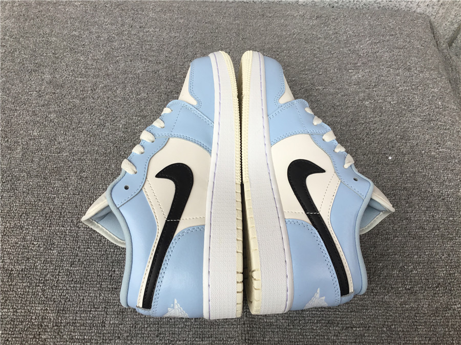 Air Jordan 1 Low 554723-401