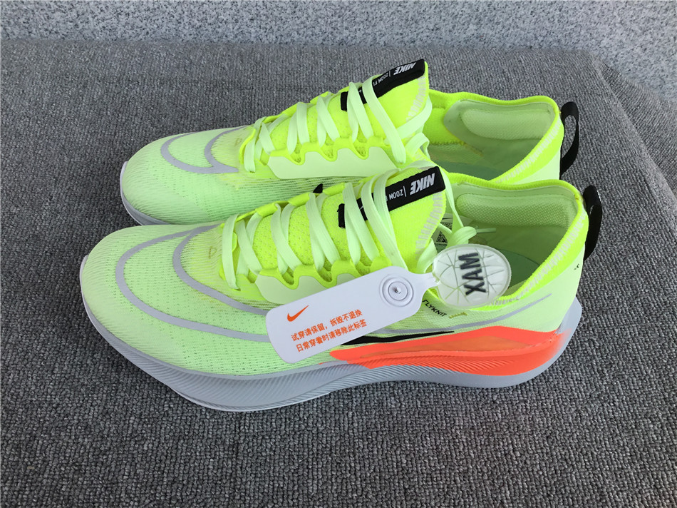 Nike Zoom Fly 4 Carbon Plate Running Shoe CT2392-700