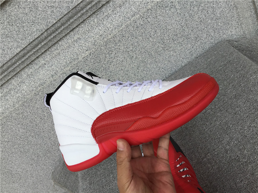Air Jordan 12